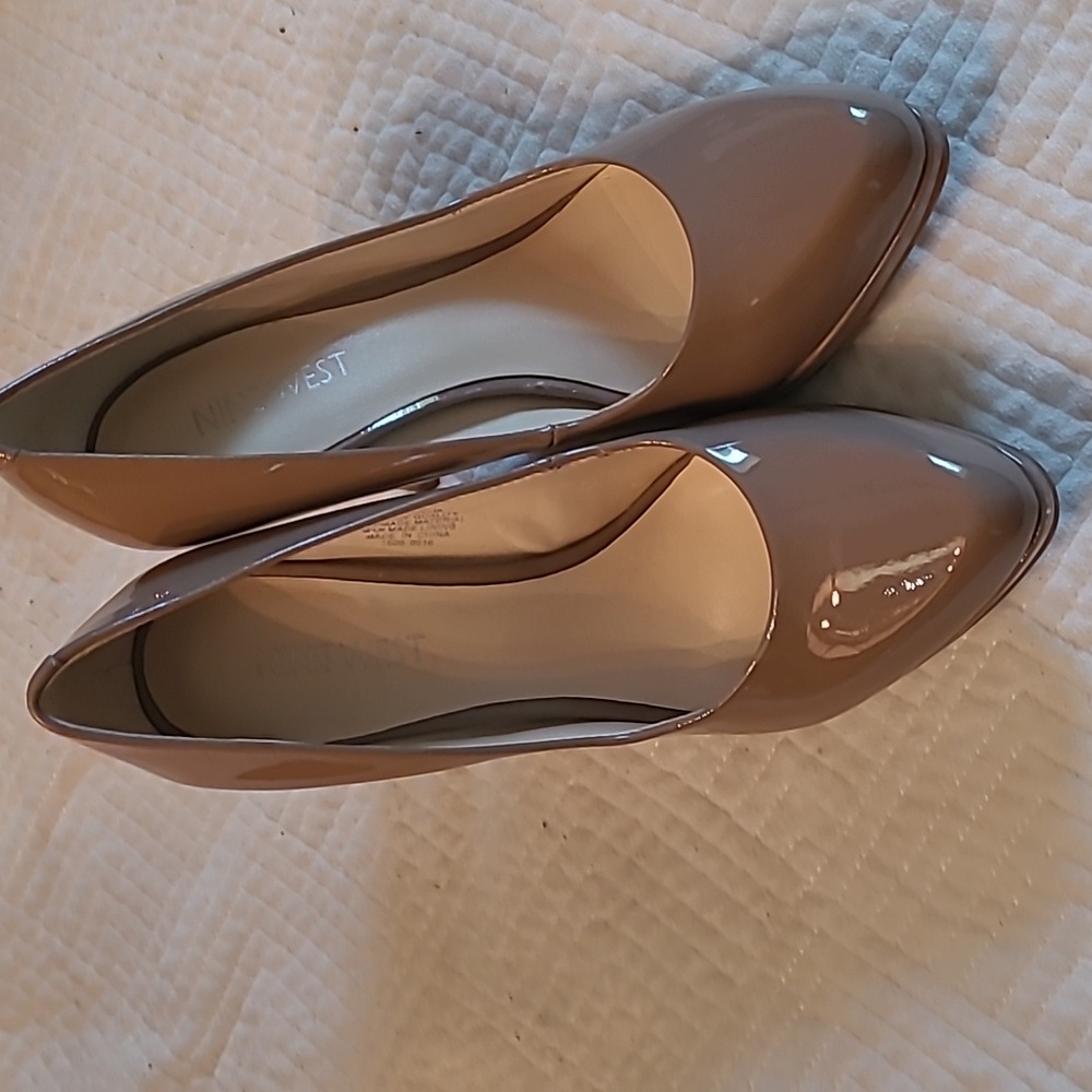 Nine West Tan Heels